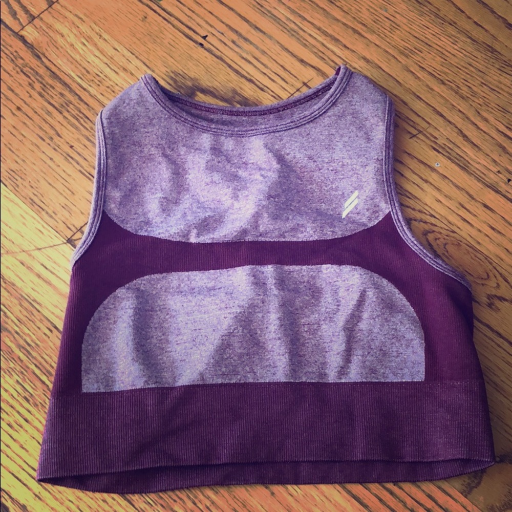 Sports bra